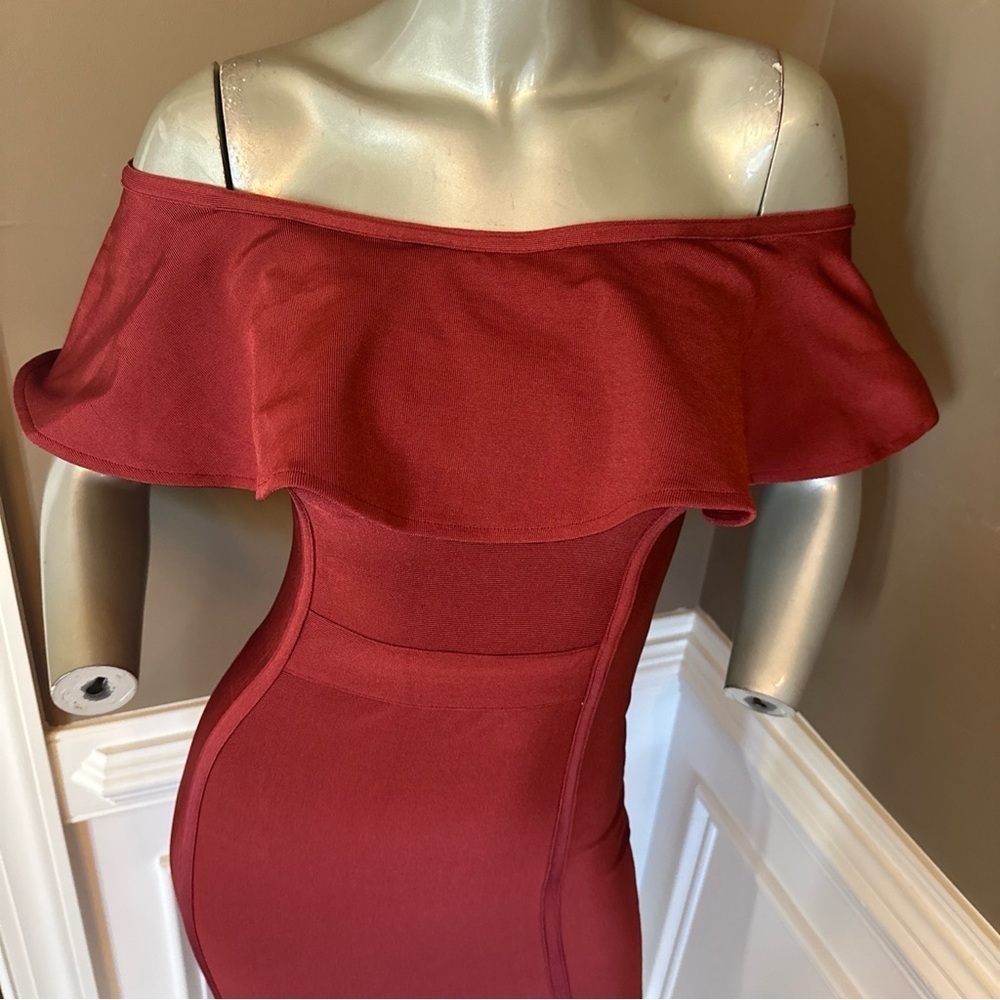 NWT Fashion Nova Off The Shoulder Bandage Bodycon Dress  Red Sz XS - Picture 3 of 5